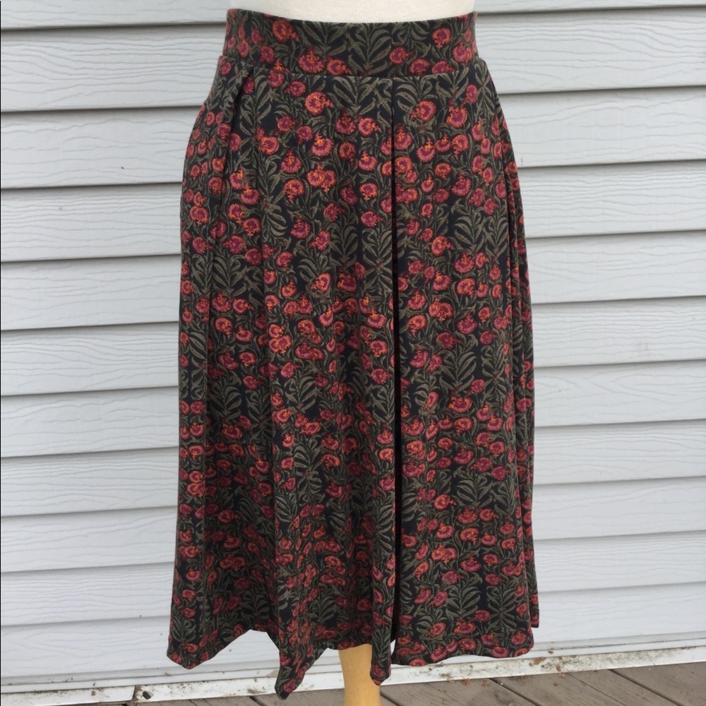 LuLaRoe Madison Swing Skirt with Pockets Size L